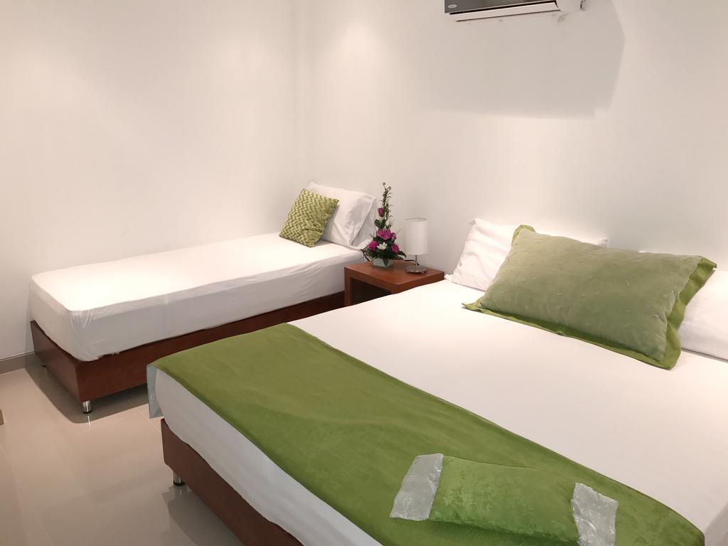 Imagen de presentación de HOTEL JUGLAR - JERSEY LIQUOR