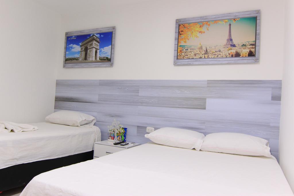 Imagen de presentación de HOTEL PARIS CARRE`